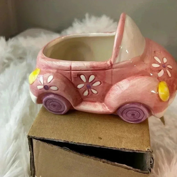 VW convertible, bug planters.‎ New - Picture 4 of 11